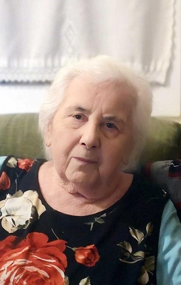 Maria Zubani (Benita) in Dainesi