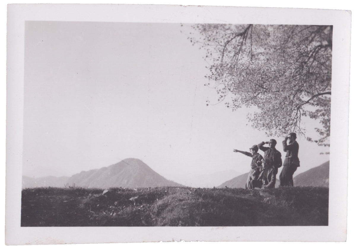 Fiamme Verdi della brigata Perlasca in vedetta. AZ